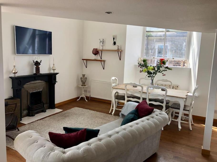 Creathie Cathcart - Georgian Luxury At The Apartment Ayr